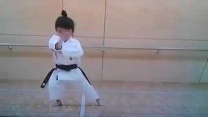 دختر بچه کاراته کا از المیراب