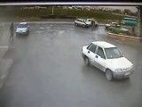 تصادف در كرج (دوربین پمپ بنزین)
