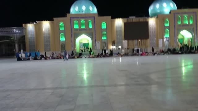 به طرف داخل مسجد مقدس جمکران