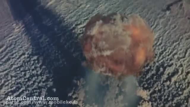 نمایش هوایی از یک انفجار بمب اتمی