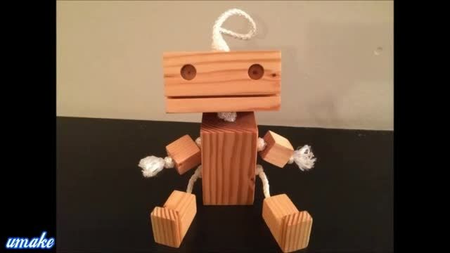 روبات عروسکی چوبی