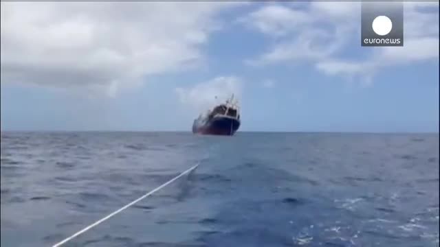 کشتی ماهیگیری روسیه در جزایر قناری غرق شد