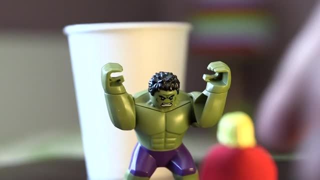 Marvel Super Jumper: Thor and Hulk