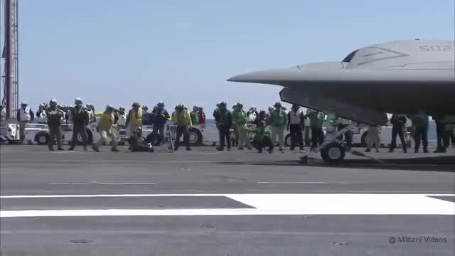 سوخت گیری هوایی هواپیمای بدون سرنشین X-47B