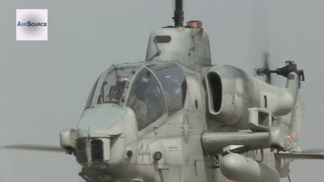 هلیکوپتر AH-1W Super Cobra