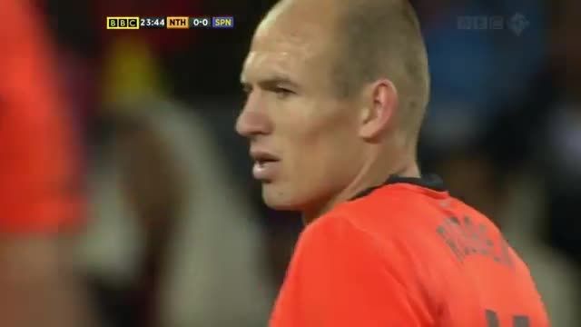 هایلایت کامل بازی آرین روبن مقابل اسپانیا (2010)