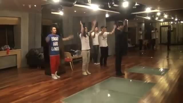 ویدیو کلیپ تمرین رقص لی مین هو