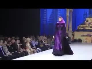 شوی مدل لباس زنانه باحجاب سال