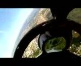 با این ویدئو خود را درون کاکپیت یک هواپیمای شکاری در حال پرواز احساس میکنید ...