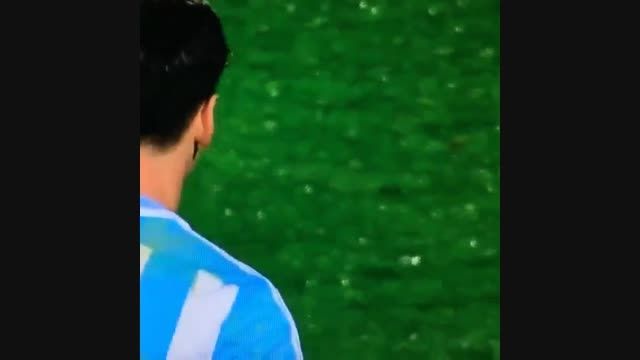پنالتی مسی در بازی با کلمبیا