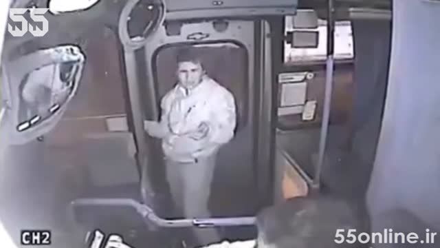 کتک خوردن کیف قاپ از راننده اتوبوس