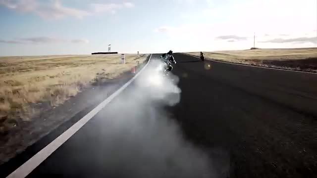 فیلم HD تعقیب و گریز دو موتور سوار توسط پلیس