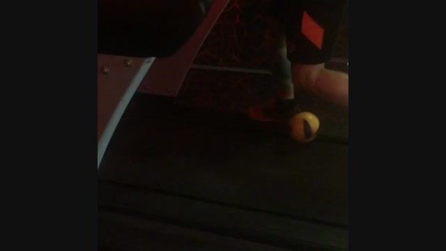 بازی با توپه تتل روی تردمیل