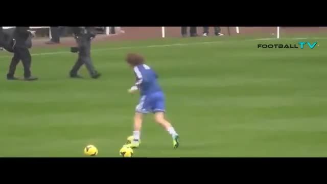 Best Football Freestyle. ft. Van Persie,Messi,Robben,Ha
