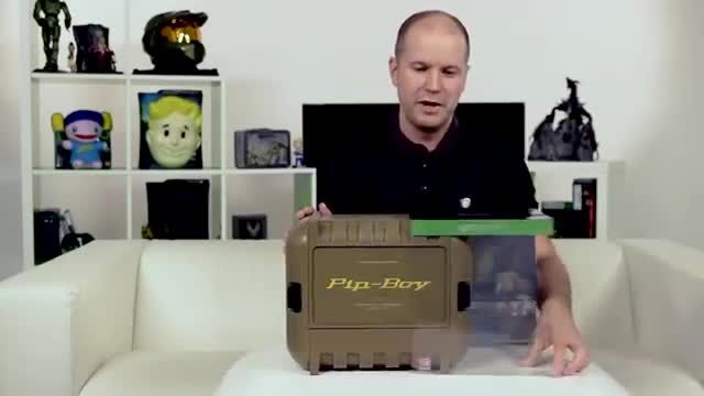 Fallout 4 Pip-Boy Edition Unboxing | Xbox On