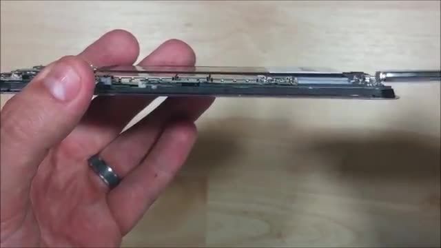 خارج کردن قلم S pen گیرافتاده از درون Galaxy Note 5