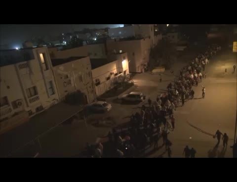 جلوه ای از خروش ملت بحرین علیه آل خلیفه + ویدئو
