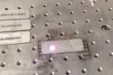 حکاکی پلیت فلزی با دستگاه لیزری مخصوص فلزات-پرسناژ