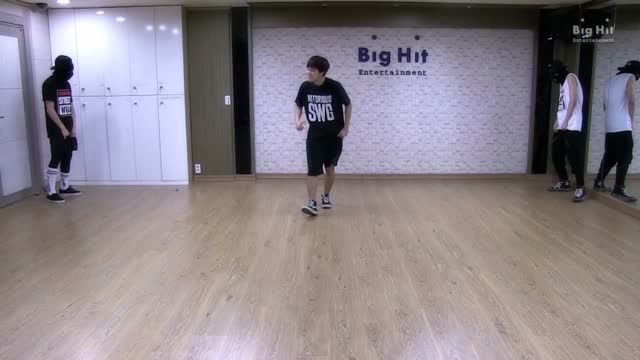 break dance _ jimin , jung kook. j hope