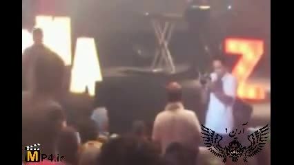 مهران مدیری و هدیه تهرانی و رضا عطاران در کنسرت مازیار