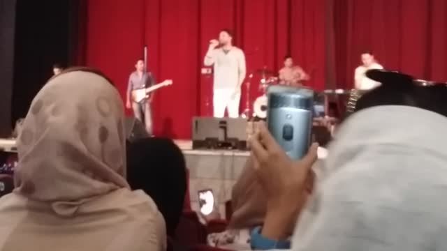 کنسرت بنیامین در اصفهان _ اجرای سلطان قلب ها