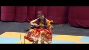 نواختن ساز سنتی دختر خردسال انزلیچی در سینما هلال احمر انزلی