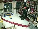 حمله به فروشگاه