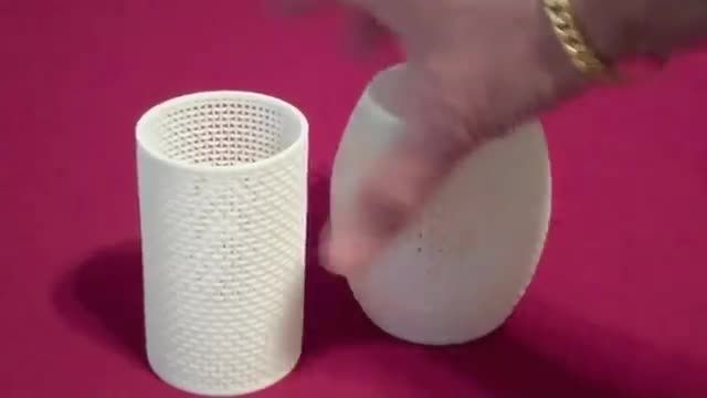فنجان بافته شده انعطاف پذیربا استفاده از پرینتر سه بعدی