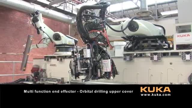 ربات حمل قطعات سنگین در کارخانه