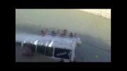 سقوط مینی بوس در دریاچه کارون 3