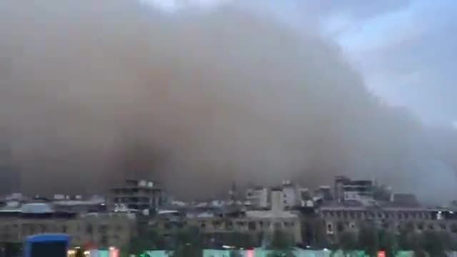 طوفان شن در کربلا حرم امام حسین، جالب
