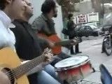 اجرای آهنگ پسرعمو جون در کنار خیابان ولیعصر