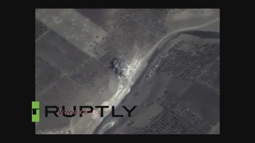 لحظه انهدام پناهگاه زیرزمینی داعش بابمب افکن  روس-سوریه