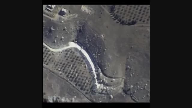حمله هوایی به مواضع داعش در سوریه توسط بمب افکن های روس