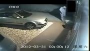 شکار لحظه های سرقت خودرو BMW توسط دوربین مدار بسته