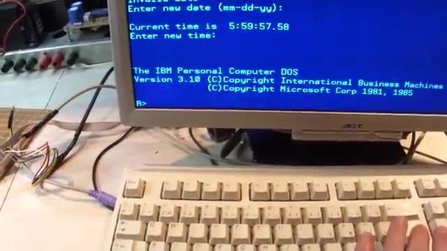 ساخت کامپیوتر با قابلیت اجرای DOS با میکرو کنترولر