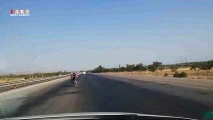 موتورسواری عجیب در اتوبان زنجان-قزوین!