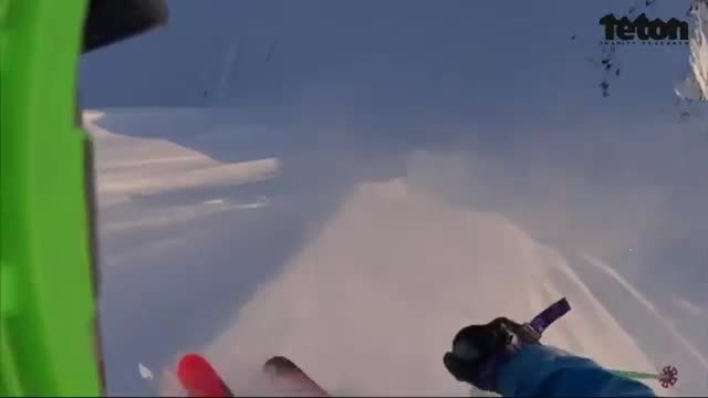 سقوط 54 متری اسکی باز از کوهی در آلاسکا و زنده ماندن
