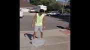 شعبده بازی با چالش سطل آب یخ (f4u.us)