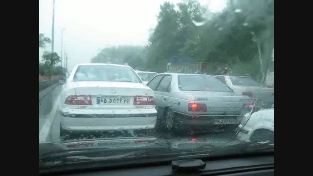 باران و ترافیک
