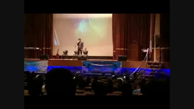 ویدیوی اجرای مهرداد علی آبادی - اتاق بی روح