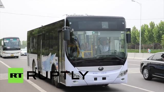 به کارگیری اتوبوس خودران در چین