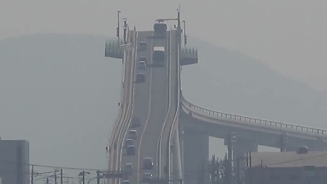 پل عجیب Eshima Ohashi در ژاپن!
