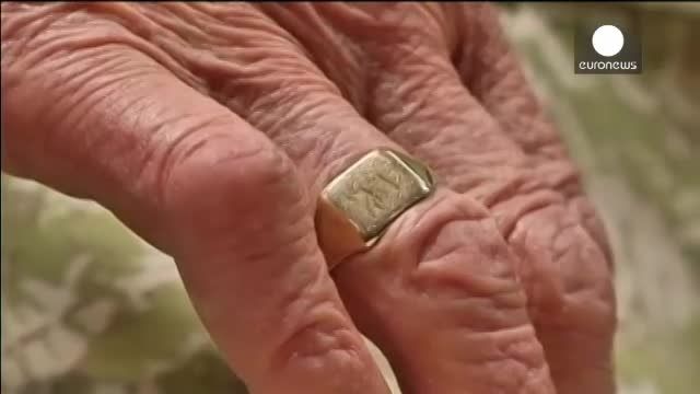 یافتن حلقه متعلق به خلبان ناپدید شده در جنگ جهانی دوم