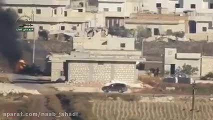 هدف قرار گرفتن خودرو ارتش سوریه توسط تروریست ها در حلب
