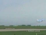 برخورد یک پرنده با بوئینگ 757 هنگام تیک آف و آتیش گرفتن موتور بوئینگ
