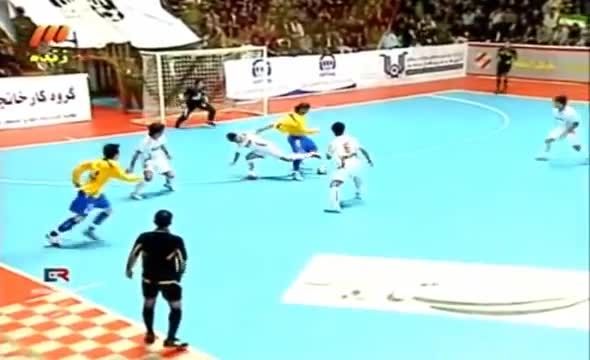 Fut5al/ اشتباه تاریخی علی پورافشار در بازی ایران- برزیل