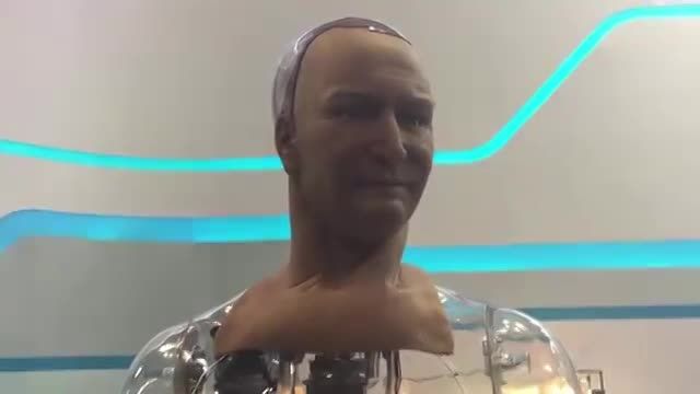 نزدیک ترین ربات به انسان 2