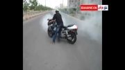 حرکت زیبا موتور سوار ایرانی
