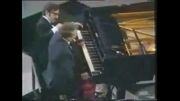 پیانو زدن آدمایی که مرض دارن ...!!!!
